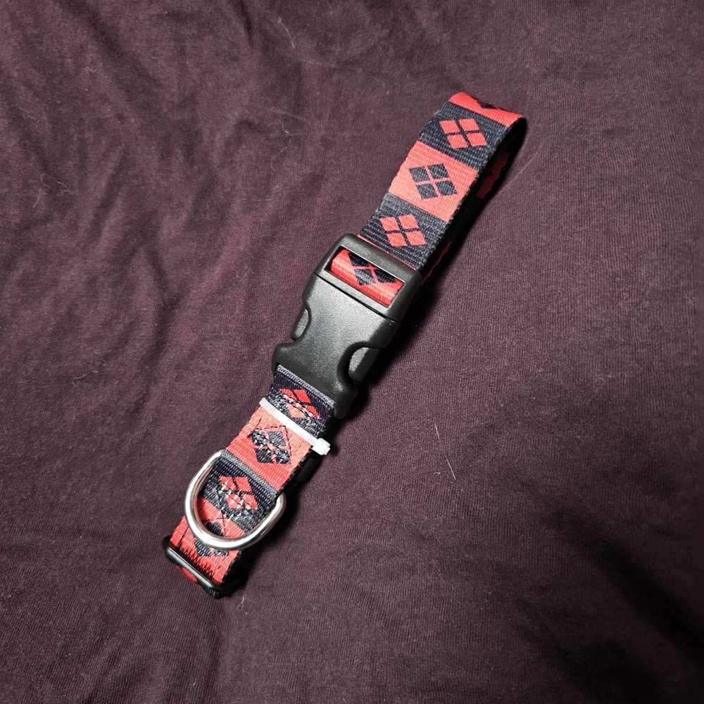 DC Comics Red and Black Dog Collar - Harley Quinn